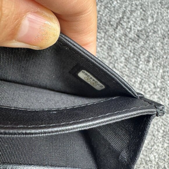 CHANEL Leather Wallet 450-082125 - Picture 8 of 12